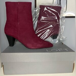 LOFT Anne Taylor NEW with Box Women's Burgundy Suede Ankle Boots